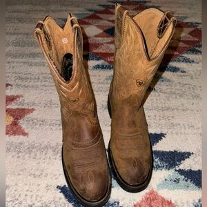 Ariat Brown Cowboy Boots with Stitching and Pull-On Style